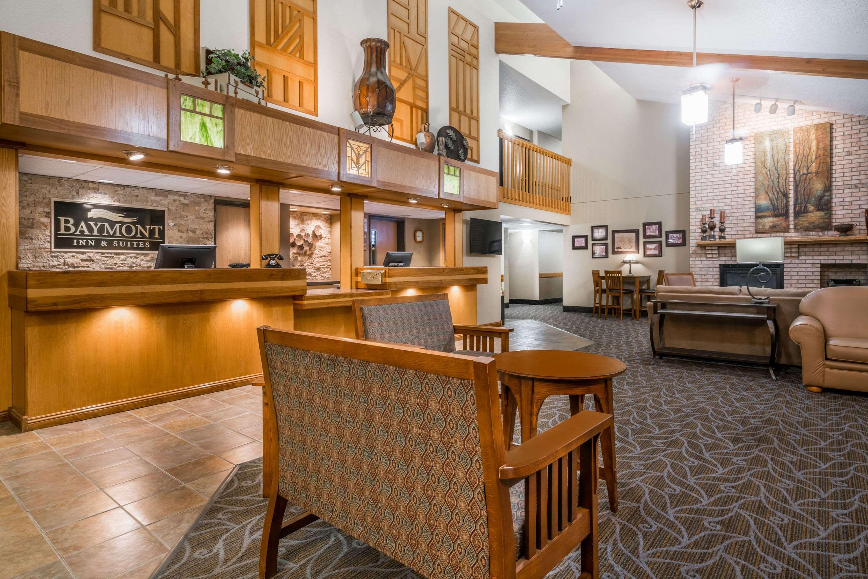 Baymont By Wyndham Owatonna Hotel Exterior photo