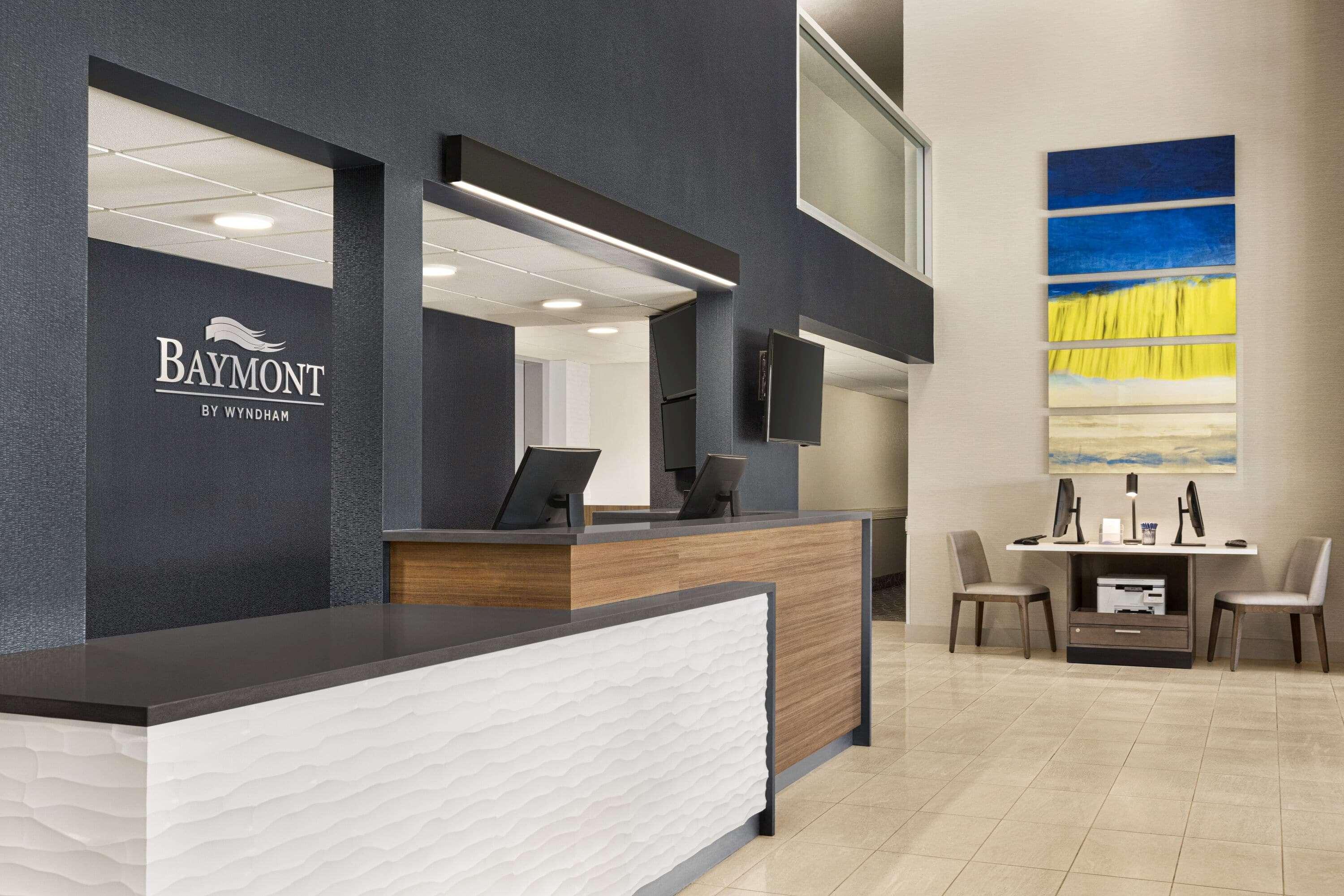 Baymont By Wyndham Owatonna Hotel Exterior photo
