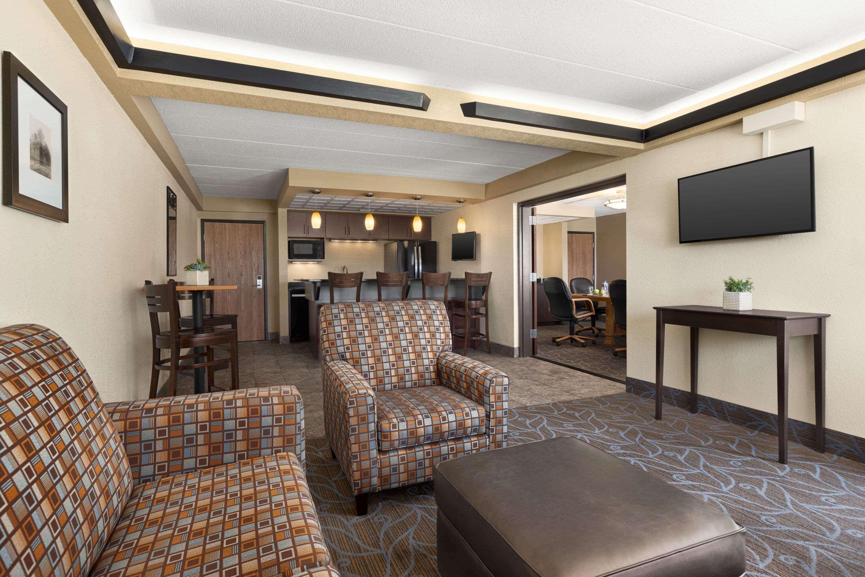 Baymont By Wyndham Owatonna Hotel Exterior photo
