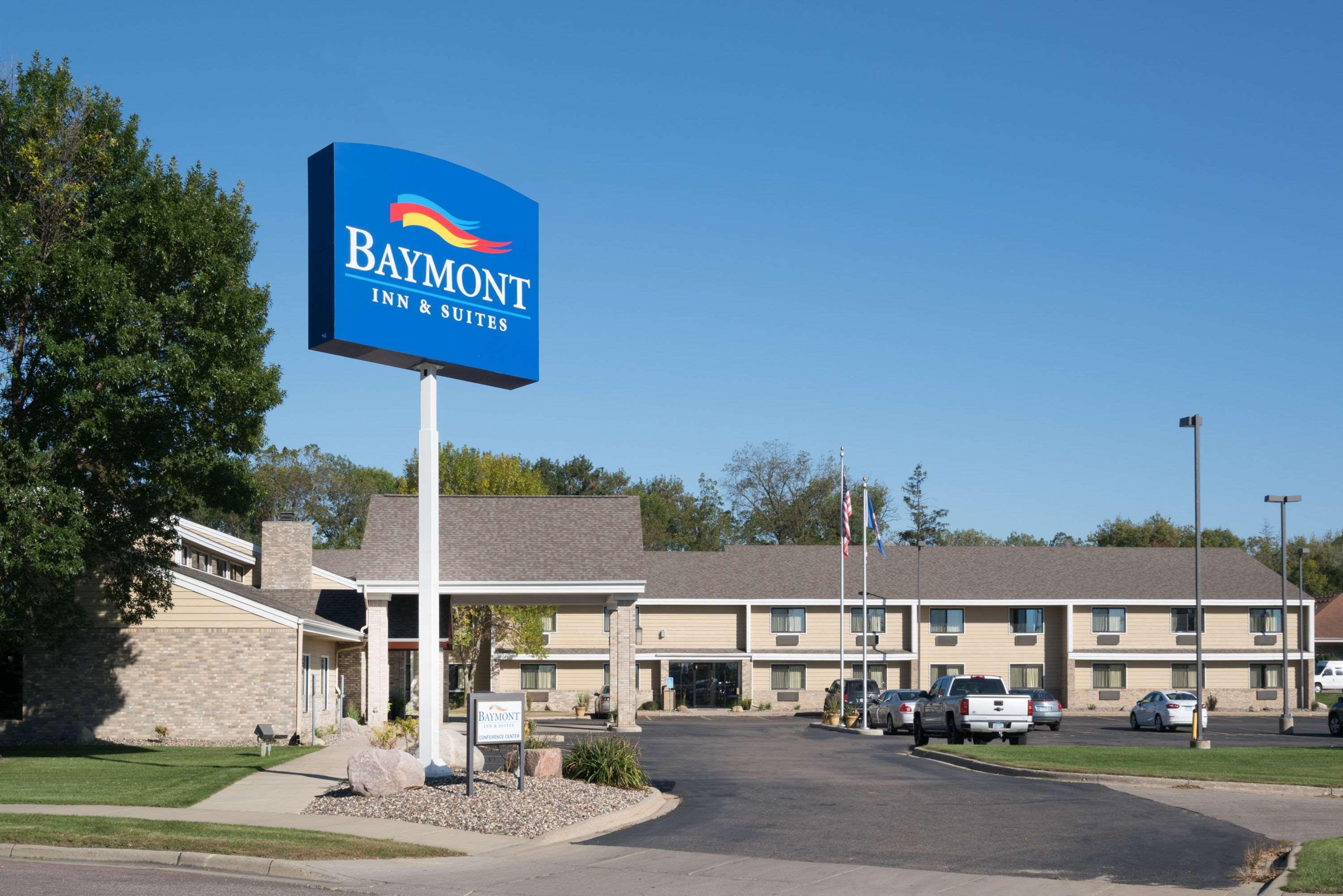 Baymont By Wyndham Owatonna Hotel Exterior photo